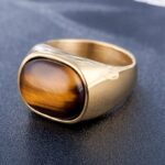 Classic ring with tiger eye stone