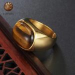 Classic ring with tiger eye stone